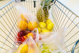 白色背景下的新鮮蔬果 美食視覺與營銷的新視角