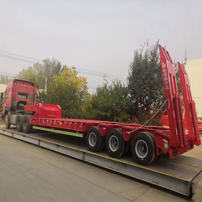 銀礦石運(yùn)輸利器 10米重型側(cè)翻全掛車市場行情與選購指南